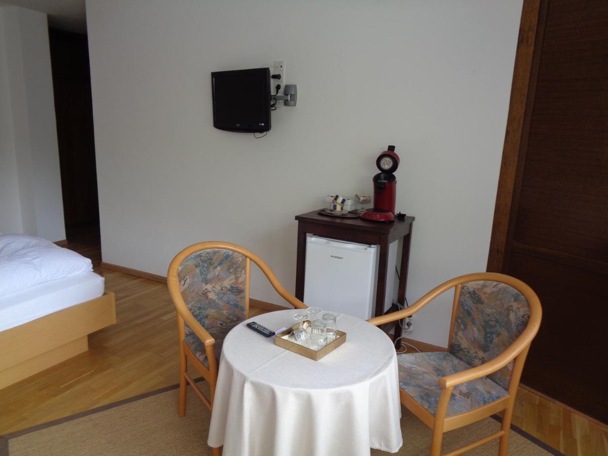 Ferienhaus Am Herrenberg Casa Michele Apartment Kesten ภายนอก รูปภาพ